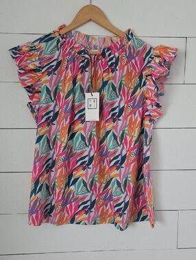 NWT THML Multicolor Floral Ruffle Sleeve Top